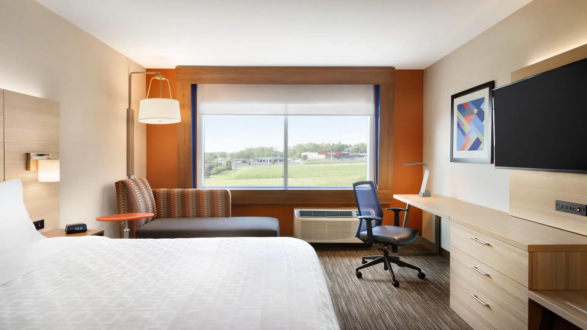 Holiday Inn Express & Suites - Columbus - Worthington By Ihg